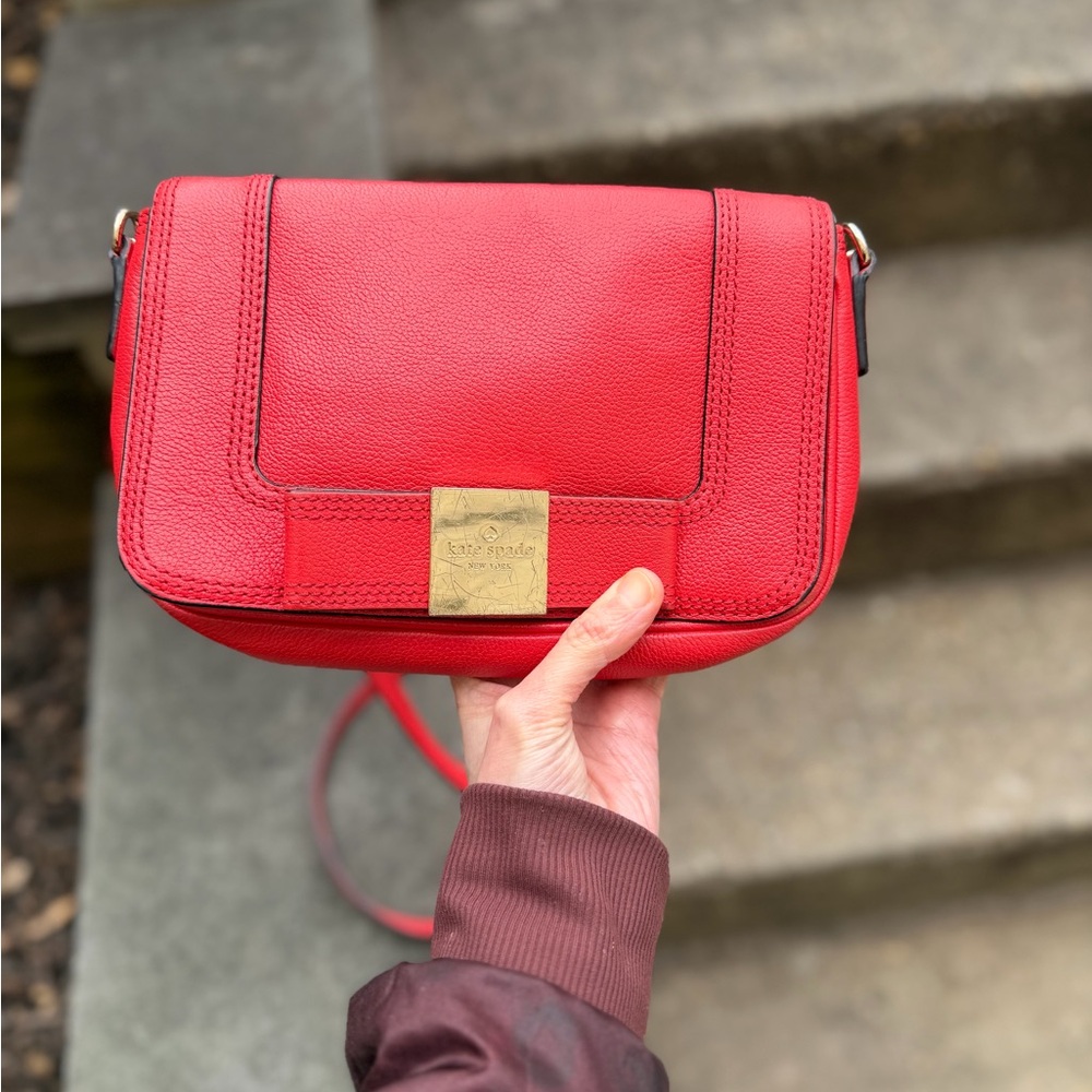 Gorgeous res hot Kate Spade Primrose Hull crossbody bag with cute bow! - Picture 6 of 6